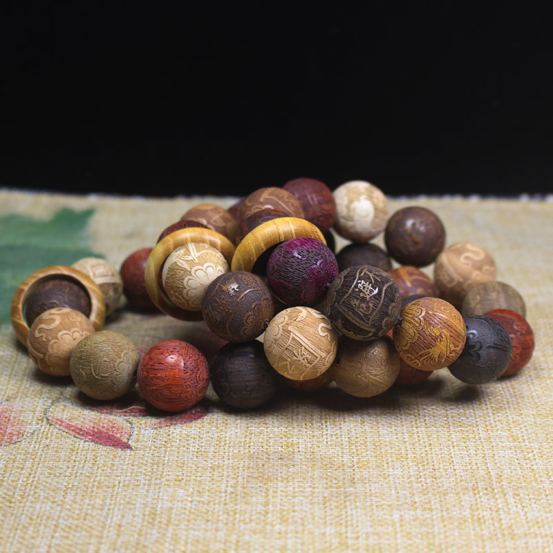 Gelang Buddha kayu cendana ber - Running Gear Design ulasan dan harga